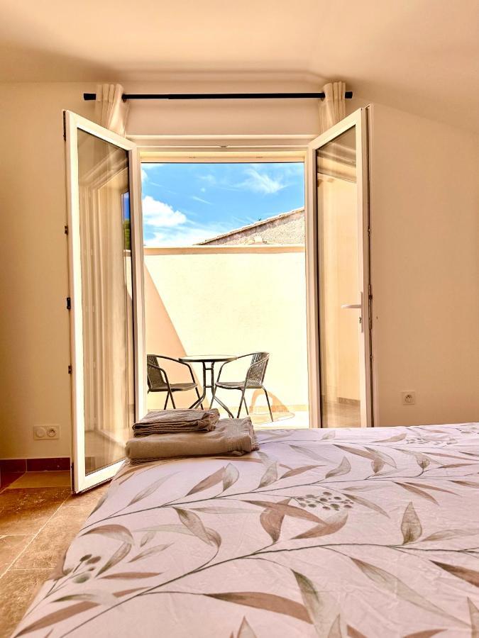 Maison De Charme Avec Jacuzzi Molleges Kültér fotó