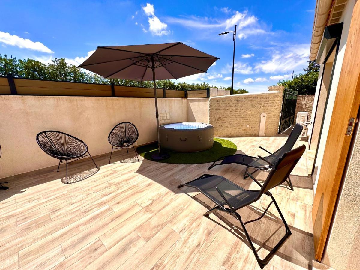 Maison De Charme Avec Jacuzzi Molleges Kültér fotó