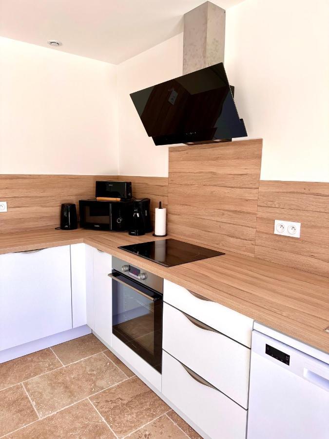 Maison De Charme Avec Jacuzzi Molleges Kültér fotó